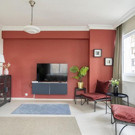 イスタンブールModern Flat With Balcony On Bagdat Streetアパートメント エクステリア 写真