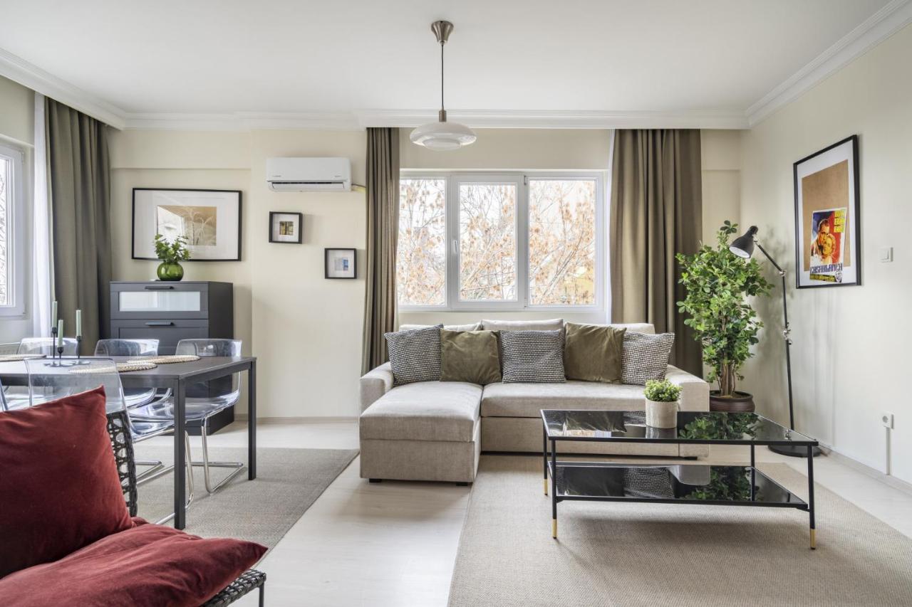 イスタンブールModern Flat With Balcony On Bagdat Streetアパートメント エクステリア 写真
