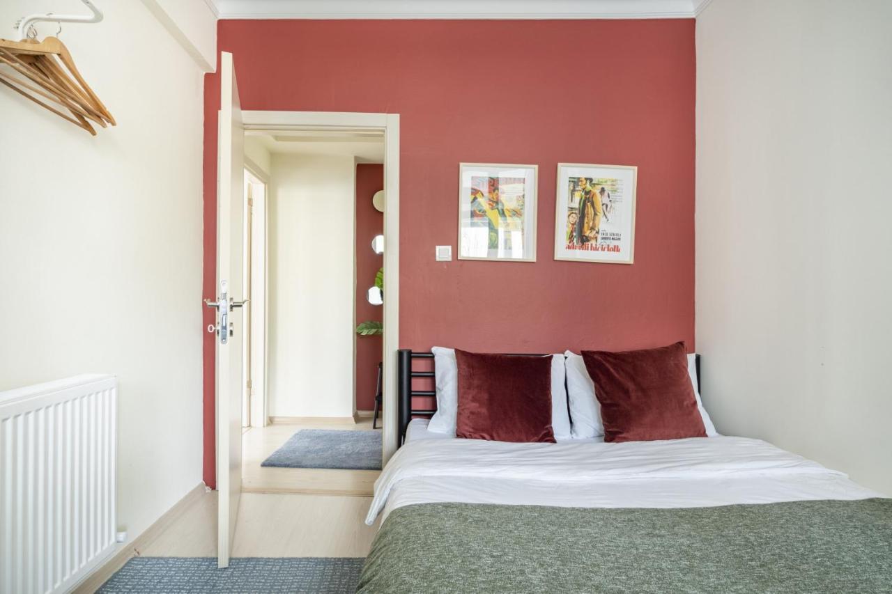 イスタンブールModern Flat With Balcony On Bagdat Streetアパートメント エクステリア 写真